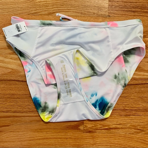 CLEARANCE Old Navy—High-Waisted Tie-Dye Bikini Swim Bottom NWT - Picture 8 of 12